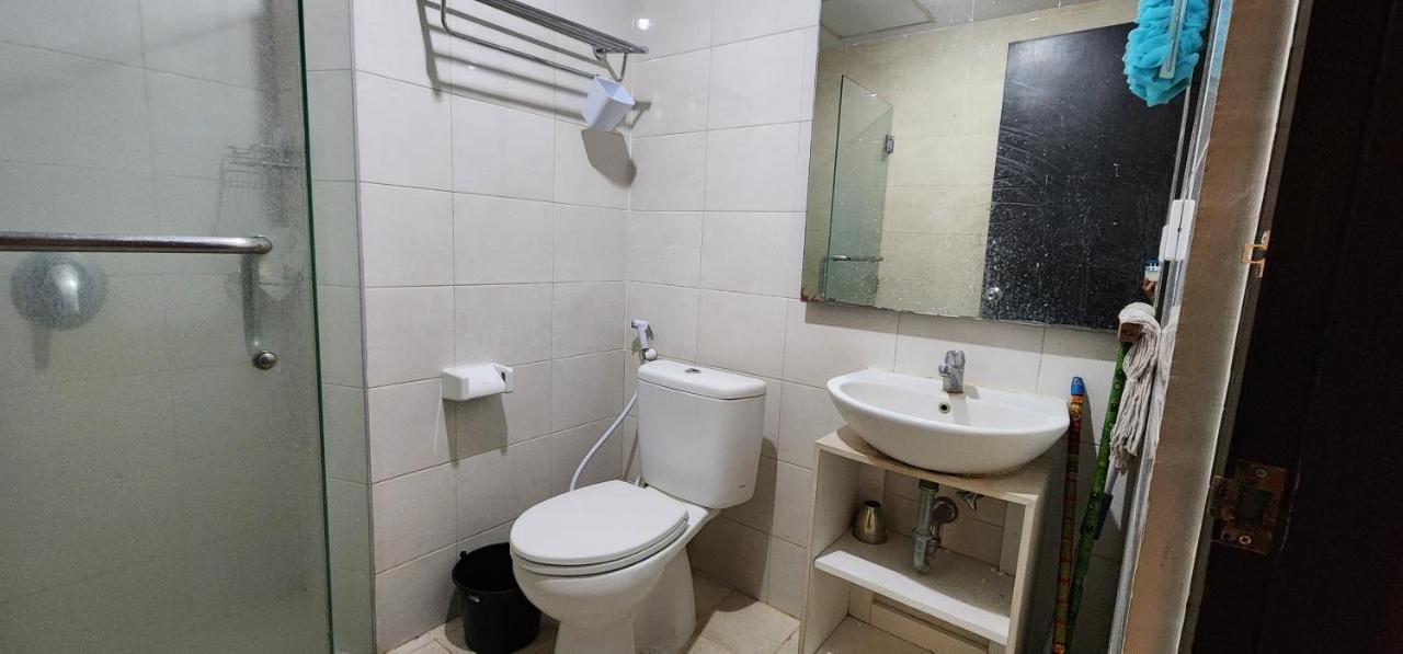 Apartemen Solo Paragon By Cariapartemen-Id Bonorejo エクステリア 写真