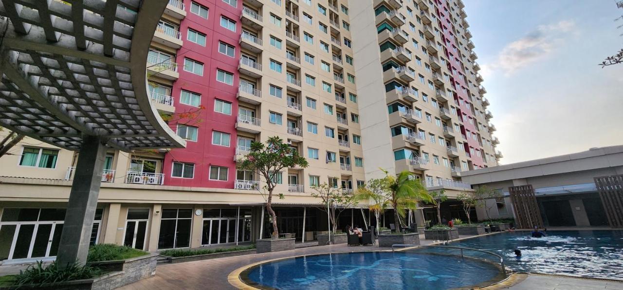 Apartemen Solo Paragon By Cariapartemen-Id Bonorejo エクステリア 写真